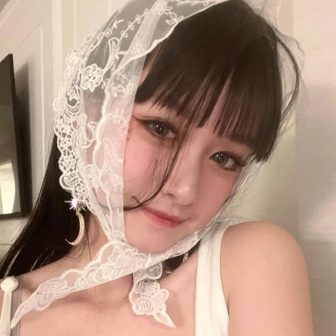 毛衣女郎